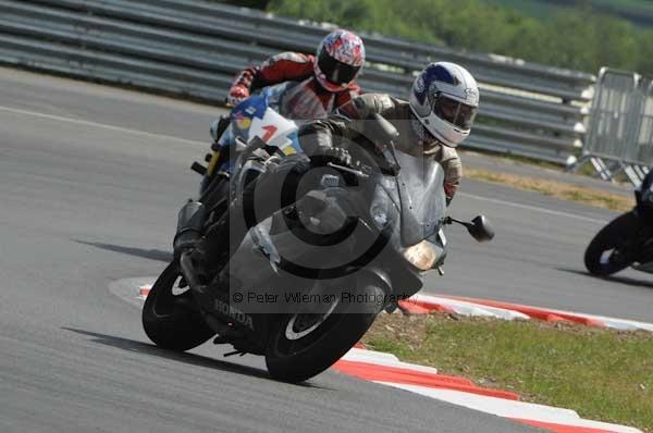 enduro digital images, endurodigitalimages, event digital images, eventdigitalimages, no limits, peter wileman photography, racing digital images, trackday digital images, trackday photos, vmcc banbury run