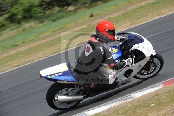 enduro digital images, endurodigitalimages, event digital images, eventdigitalimages, no limits, peter wileman photography, racing digital images, trackday digital images, trackday photos, vmcc banbury run