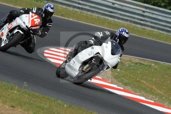 enduro digital images, endurodigitalimages, event digital images, eventdigitalimages, no limits, peter wileman photography, racing digital images, trackday digital images, trackday photos, vmcc banbury run