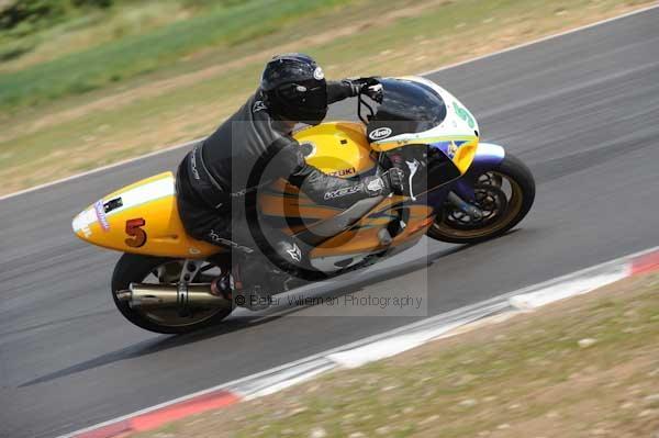 enduro digital images, endurodigitalimages, event digital images, eventdigitalimages, no limits, peter wileman photography, racing digital images, trackday digital images, trackday photos, vmcc banbury run