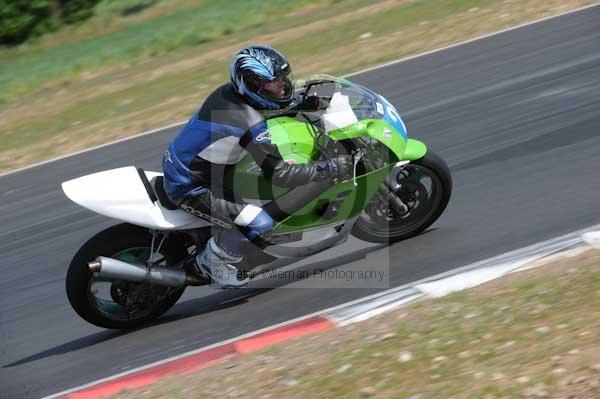 enduro digital images, endurodigitalimages, event digital images, eventdigitalimages, no limits, peter wileman photography, racing digital images, trackday digital images, trackday photos, vmcc banbury run