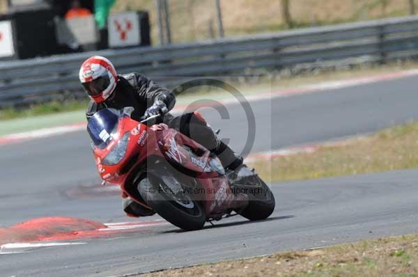 enduro digital images, endurodigitalimages, event digital images, eventdigitalimages, no limits, peter wileman photography, racing digital images, trackday digital images, trackday photos, vmcc banbury run