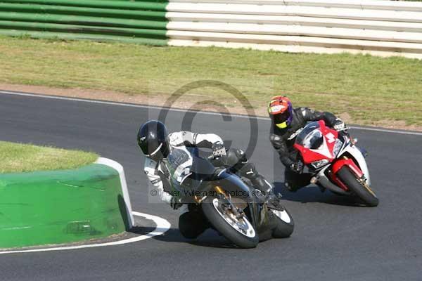 enduro digital images, endurodigitalimages, event digital images, eventdigitalimages, no limits, peter wileman photography, racing digital images, trackday digital images, trackday photos, vmcc banbury run