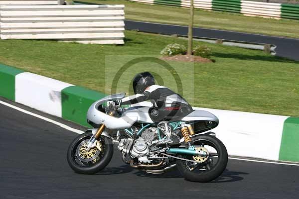 enduro digital images, endurodigitalimages, event digital images, eventdigitalimages, no limits, peter wileman photography, racing digital images, trackday digital images, trackday photos, vmcc banbury run