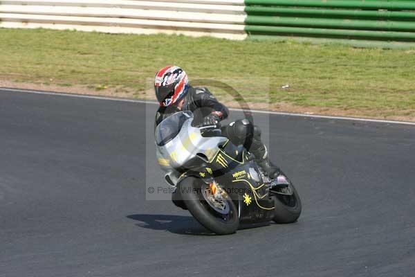 enduro digital images, endurodigitalimages, event digital images, eventdigitalimages, no limits, peter wileman photography, racing digital images, trackday digital images, trackday photos, vmcc banbury run