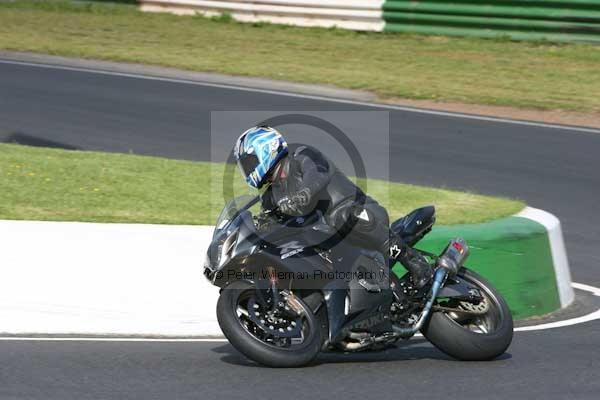 enduro digital images, endurodigitalimages, event digital images, eventdigitalimages, no limits, peter wileman photography, racing digital images, trackday digital images, trackday photos, vmcc banbury run