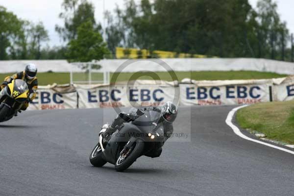 enduro digital images, endurodigitalimages, event digital images, eventdigitalimages, no limits, peter wileman photography, racing digital images, trackday digital images, trackday photos, vmcc banbury run