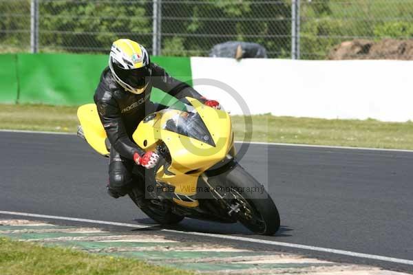 enduro digital images, endurodigitalimages, event digital images, eventdigitalimages, no limits, peter wileman photography, racing digital images, trackday digital images, trackday photos, vmcc banbury run