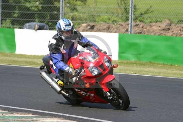 enduro digital images, endurodigitalimages, event digital images, eventdigitalimages, no limits, peter wileman photography, racing digital images, trackday digital images, trackday photos, vmcc banbury run