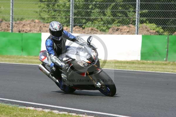 enduro digital images, endurodigitalimages, event digital images, eventdigitalimages, no limits, peter wileman photography, racing digital images, trackday digital images, trackday photos, vmcc banbury run