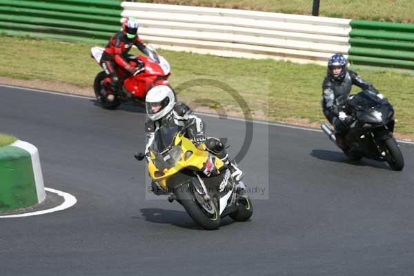 enduro digital images, endurodigitalimages, event digital images, eventdigitalimages, no limits, peter wileman photography, racing digital images, trackday digital images, trackday photos, vmcc banbury run