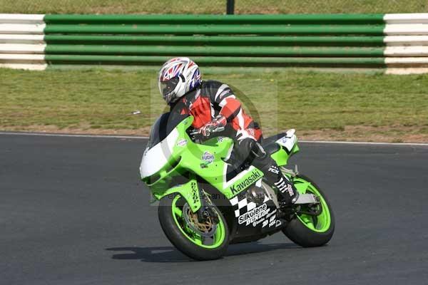 enduro digital images, endurodigitalimages, event digital images, eventdigitalimages, no limits, peter wileman photography, racing digital images, trackday digital images, trackday photos, vmcc banbury run