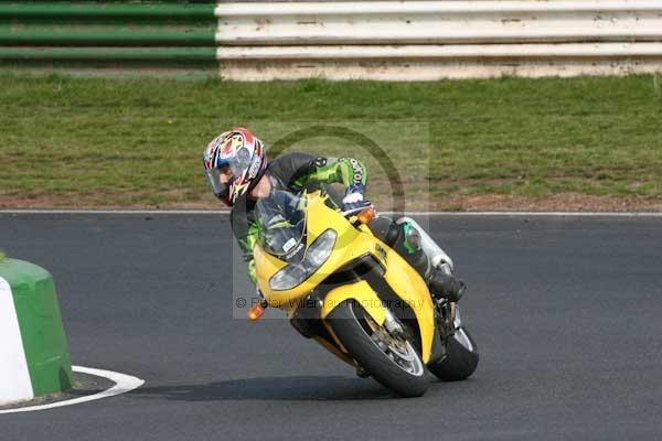 enduro digital images, endurodigitalimages, event digital images, eventdigitalimages, no limits, peter wileman photography, racing digital images, trackday digital images, trackday photos, vmcc banbury run