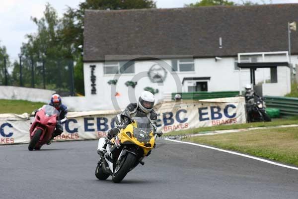 enduro digital images, endurodigitalimages, event digital images, eventdigitalimages, no limits, peter wileman photography, racing digital images, trackday digital images, trackday photos, vmcc banbury run