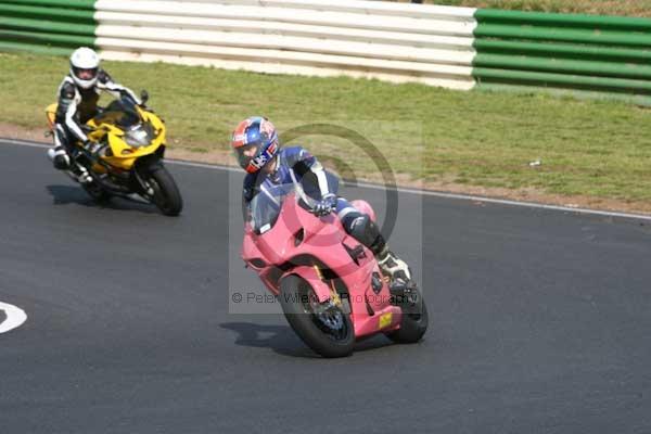 enduro digital images, endurodigitalimages, event digital images, eventdigitalimages, no limits, peter wileman photography, racing digital images, trackday digital images, trackday photos, vmcc banbury run