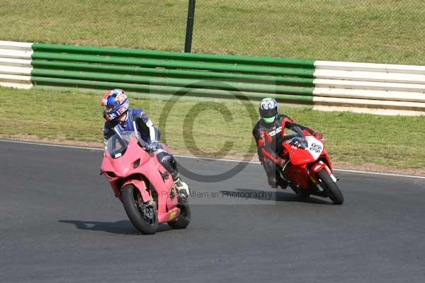 enduro digital images, endurodigitalimages, event digital images, eventdigitalimages, no limits, peter wileman photography, racing digital images, trackday digital images, trackday photos, vmcc banbury run