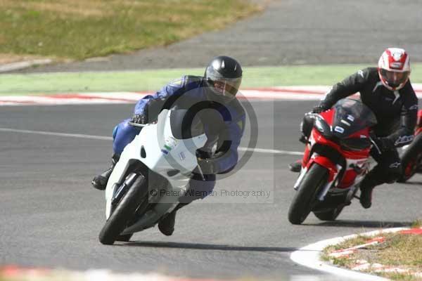 enduro digital images, endurodigitalimages, event digital images, eventdigitalimages, no limits, peter wileman photography, racing digital images, trackday digital images, trackday photos, vmcc banbury run