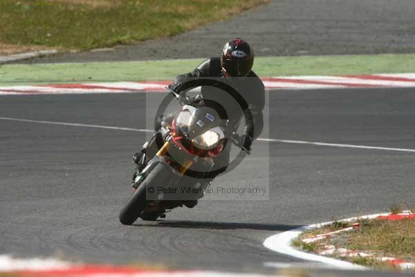 enduro digital images, endurodigitalimages, event digital images, eventdigitalimages, no limits, peter wileman photography, racing digital images, trackday digital images, trackday photos, vmcc banbury run