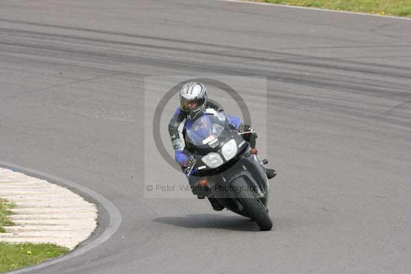 enduro digital images, endurodigitalimages, event digital images, eventdigitalimages, no limits, peter wileman photography, racing digital images, trackday digital images, trackday photos, vmcc banbury run