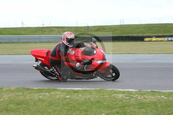 enduro digital images, endurodigitalimages, event digital images, eventdigitalimages, no limits, peter wileman photography, racing digital images, trackday digital images, trackday photos, vmcc banbury run