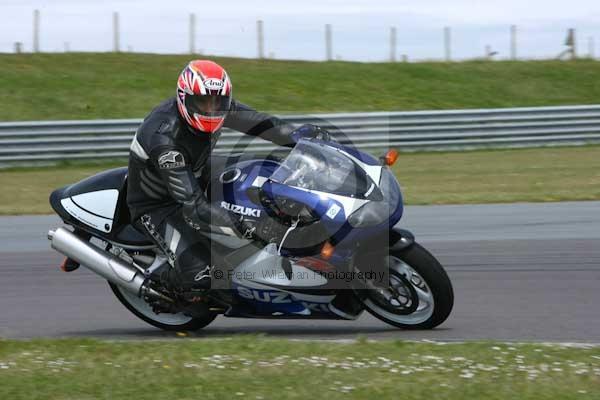 enduro digital images, endurodigitalimages, event digital images, eventdigitalimages, no limits, peter wileman photography, racing digital images, trackday digital images, trackday photos, vmcc banbury run