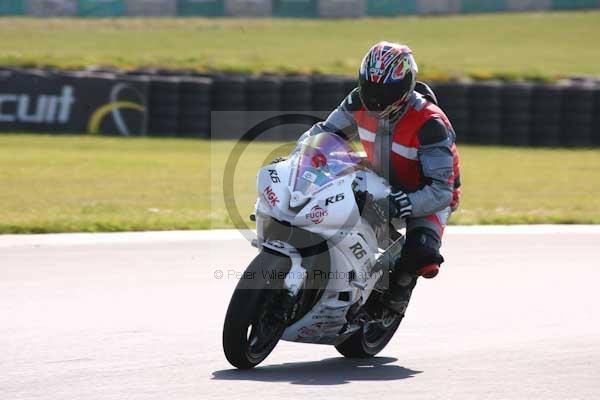 enduro digital images, endurodigitalimages, event digital images, eventdigitalimages, no limits, peter wileman photography, racing digital images, trackday digital images, trackday photos, vmcc banbury run