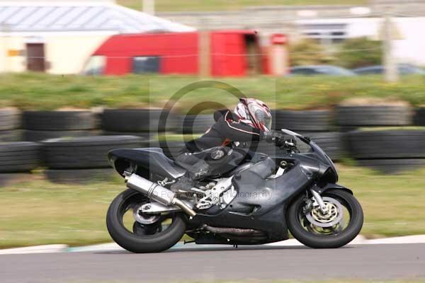 enduro digital images, endurodigitalimages, event digital images, eventdigitalimages, no limits, peter wileman photography, racing digital images, trackday digital images, trackday photos, vmcc banbury run