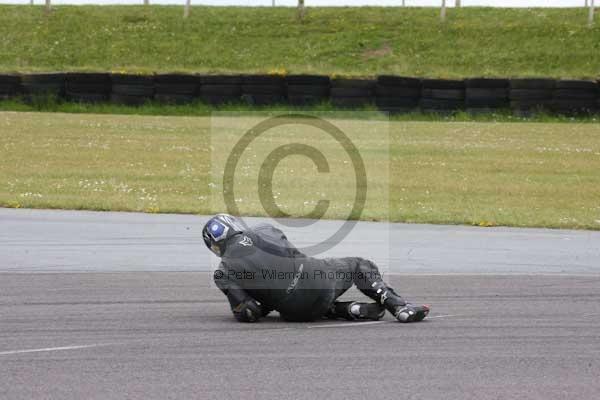 enduro digital images, endurodigitalimages, event digital images, eventdigitalimages, no limits, peter wileman photography, racing digital images, trackday digital images, trackday photos, vmcc banbury run