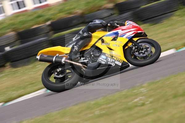 enduro digital images, endurodigitalimages, event digital images, eventdigitalimages, no limits, peter wileman photography, racing digital images, trackday digital images, trackday photos, vmcc banbury run