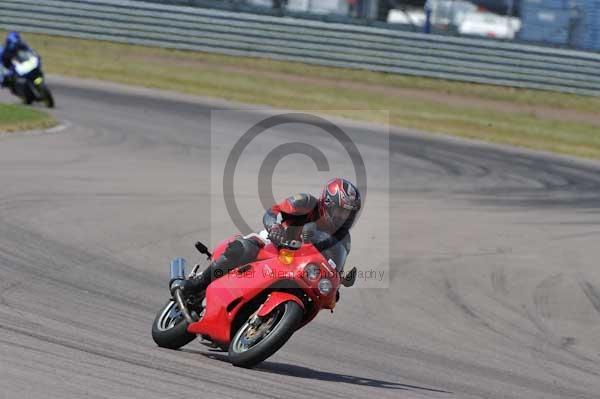 enduro digital images, endurodigitalimages, event digital images, eventdigitalimages, no limits, peter wileman photography, racing digital images, trackday digital images, trackday photos, vmcc banbury run