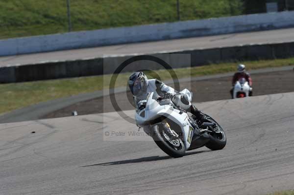 enduro digital images, endurodigitalimages, event digital images, eventdigitalimages, no limits, peter wileman photography, racing digital images, trackday digital images, trackday photos, vmcc banbury run