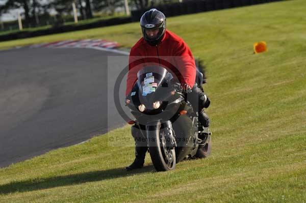 enduro digital images, endurodigitalimages, event digital images, eventdigitalimages, no limits, peter wileman photography, racing digital images, trackday digital images, trackday photos, vmcc banbury run