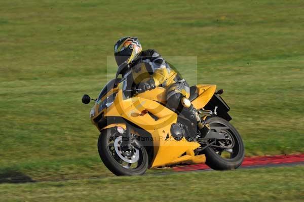 enduro digital images, endurodigitalimages, event digital images, eventdigitalimages, no limits, peter wileman photography, racing digital images, trackday digital images, trackday photos, vmcc banbury run