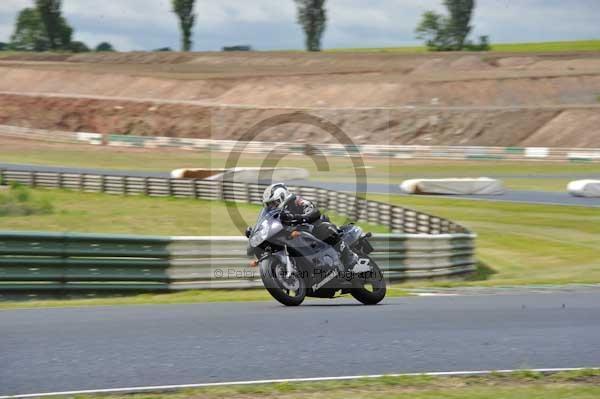 enduro digital images, endurodigitalimages, event digital images, eventdigitalimages, no limits, peter wileman photography, racing digital images, trackday digital images, trackday photos, vmcc banbury run