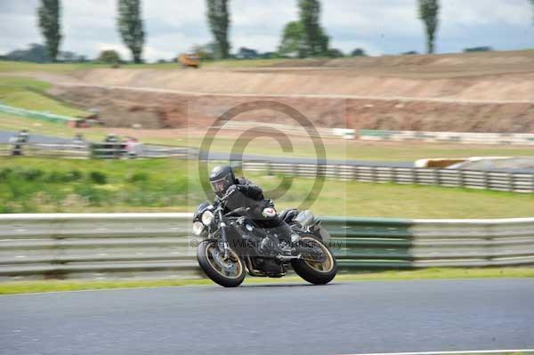 enduro digital images, endurodigitalimages, event digital images, eventdigitalimages, no limits, peter wileman photography, racing digital images, trackday digital images, trackday photos, vmcc banbury run