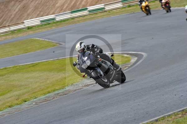 enduro digital images, endurodigitalimages, event digital images, eventdigitalimages, no limits, peter wileman photography, racing digital images, trackday digital images, trackday photos, vmcc banbury run