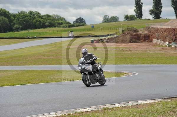 enduro digital images, endurodigitalimages, event digital images, eventdigitalimages, no limits, peter wileman photography, racing digital images, trackday digital images, trackday photos, vmcc banbury run