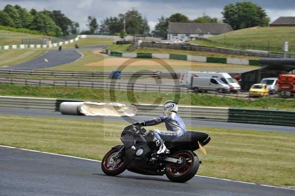 enduro digital images, endurodigitalimages, event digital images, eventdigitalimages, no limits, peter wileman photography, racing digital images, trackday digital images, trackday photos, vmcc banbury run