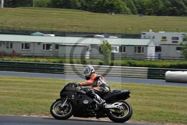 enduro digital images, endurodigitalimages, event digital images, eventdigitalimages, no limits, peter wileman photography, racing digital images, trackday digital images, trackday photos, vmcc banbury run