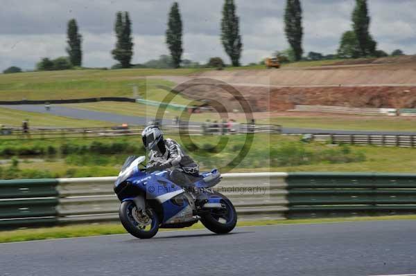 enduro digital images, endurodigitalimages, event digital images, eventdigitalimages, no limits, peter wileman photography, racing digital images, trackday digital images, trackday photos, vmcc banbury run