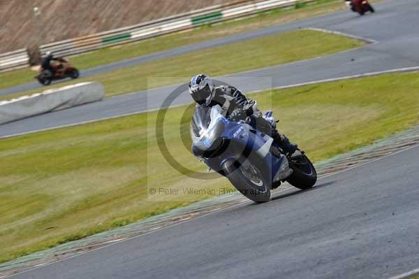 enduro digital images, endurodigitalimages, event digital images, eventdigitalimages, no limits, peter wileman photography, racing digital images, trackday digital images, trackday photos, vmcc banbury run