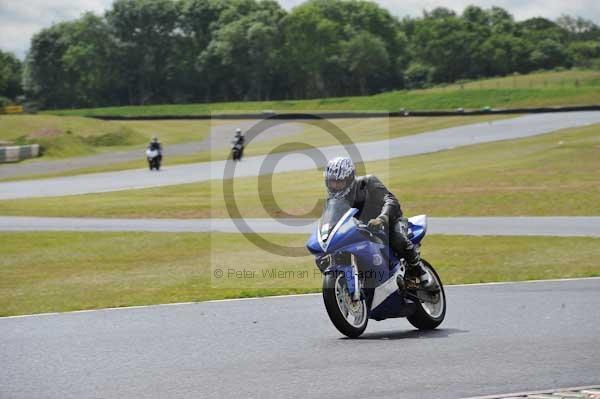 enduro digital images, endurodigitalimages, event digital images, eventdigitalimages, no limits, peter wileman photography, racing digital images, trackday digital images, trackday photos, vmcc banbury run