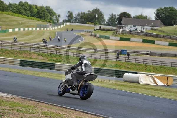 enduro digital images, endurodigitalimages, event digital images, eventdigitalimages, no limits, peter wileman photography, racing digital images, trackday digital images, trackday photos, vmcc banbury run