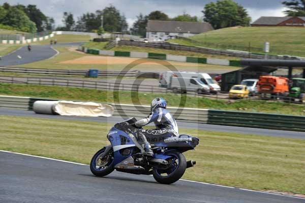 enduro digital images, endurodigitalimages, event digital images, eventdigitalimages, no limits, peter wileman photography, racing digital images, trackday digital images, trackday photos, vmcc banbury run