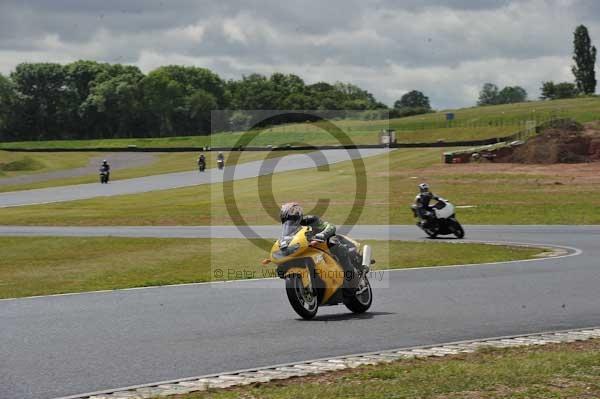 enduro digital images, endurodigitalimages, event digital images, eventdigitalimages, no limits, peter wileman photography, racing digital images, trackday digital images, trackday photos, vmcc banbury run