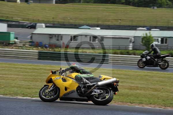 enduro digital images, endurodigitalimages, event digital images, eventdigitalimages, no limits, peter wileman photography, racing digital images, trackday digital images, trackday photos, vmcc banbury run