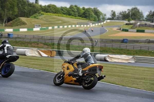 enduro digital images, endurodigitalimages, event digital images, eventdigitalimages, no limits, peter wileman photography, racing digital images, trackday digital images, trackday photos, vmcc banbury run