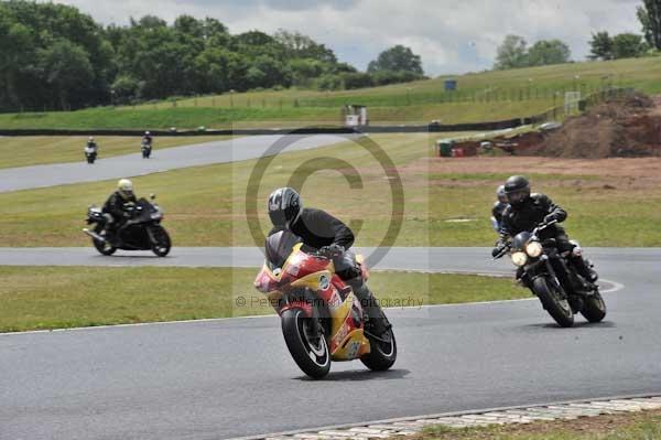 enduro digital images, endurodigitalimages, event digital images, eventdigitalimages, no limits, peter wileman photography, racing digital images, trackday digital images, trackday photos, vmcc banbury run