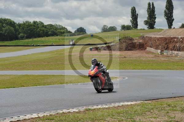 enduro digital images, endurodigitalimages, event digital images, eventdigitalimages, no limits, peter wileman photography, racing digital images, trackday digital images, trackday photos, vmcc banbury run