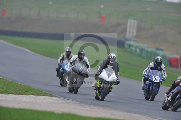 Mallory park Leicestershire;Mallory park photographs;Motorcycle action photographs;event digital images;eventdigitalimages;mallory park;no limits trackday;peter wileman photography;trackday;trackday digital images;trackday photos